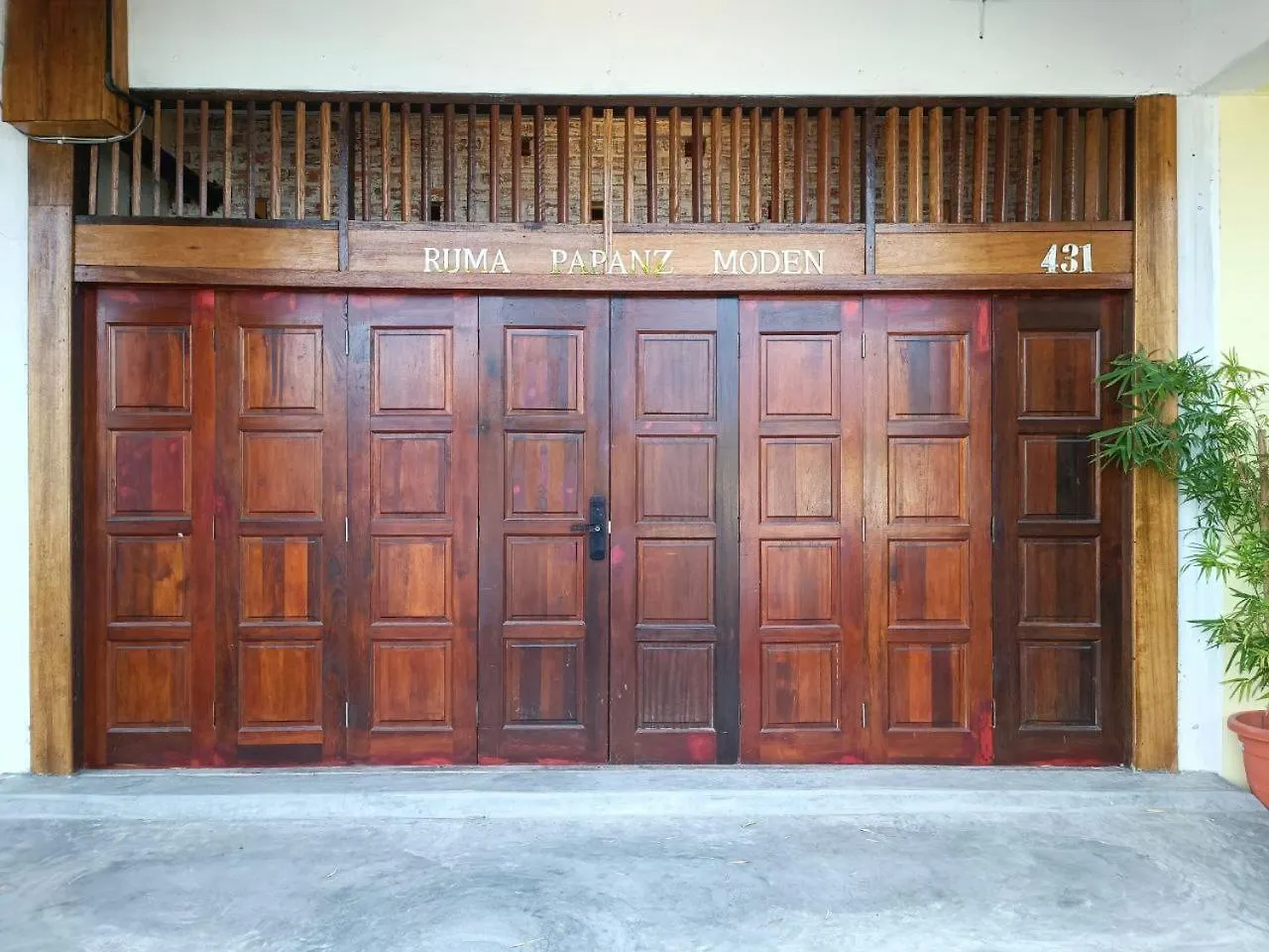 5Br Ruma Papanz Moden 30 Pax Malacca 公寓